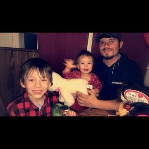 Meet your Posher, Cole